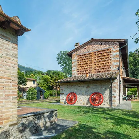 I Pioppi - Cma107 By Interhome Vakantiehuis Camaiore